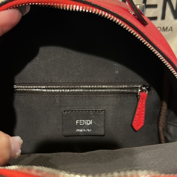 Fendi back pack, comes with dust bag  🎒💕 - Picture 4 of 7